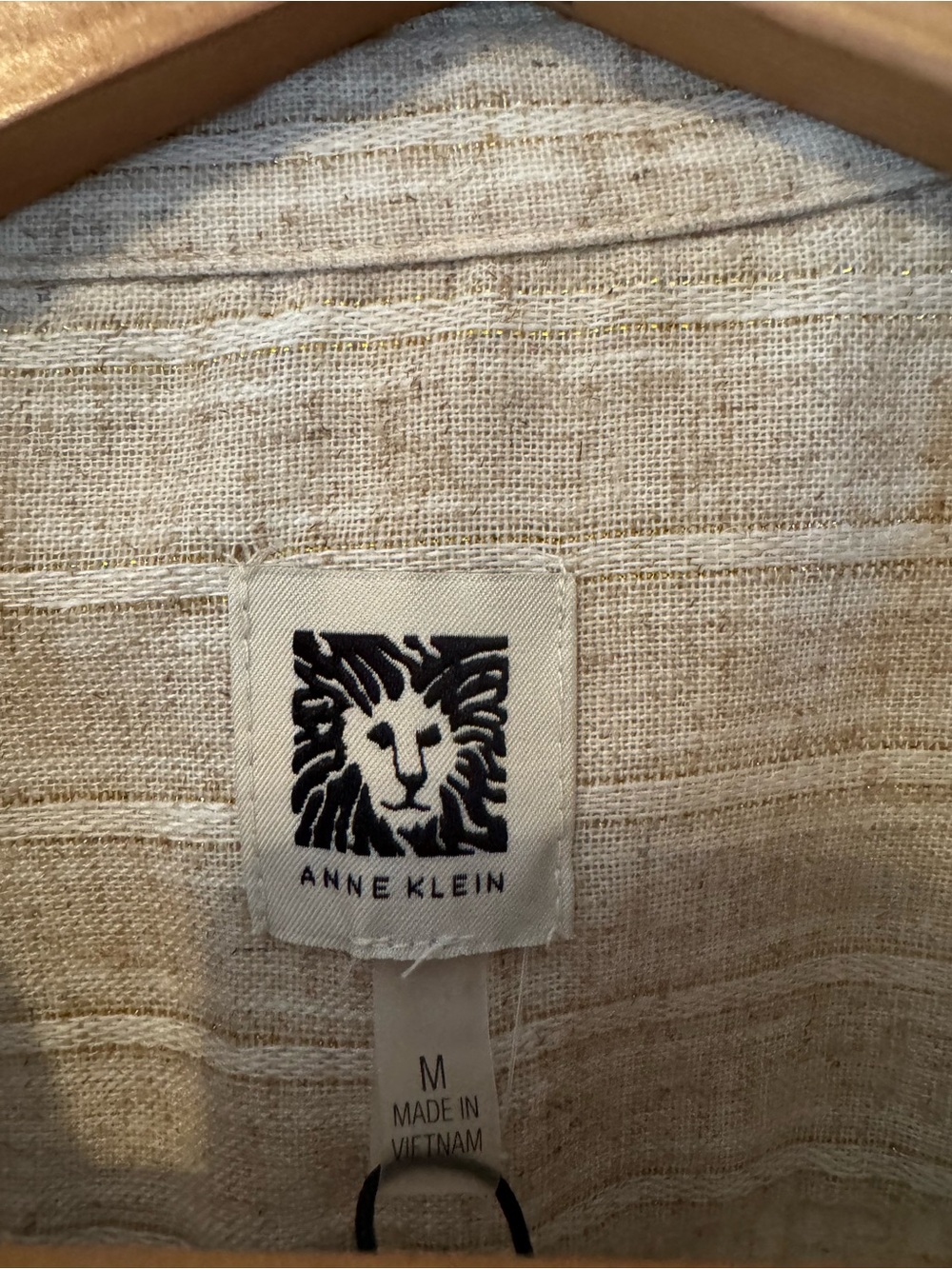 Anne Klein Beige and White Textured Woven Top - Picture 3 of 4